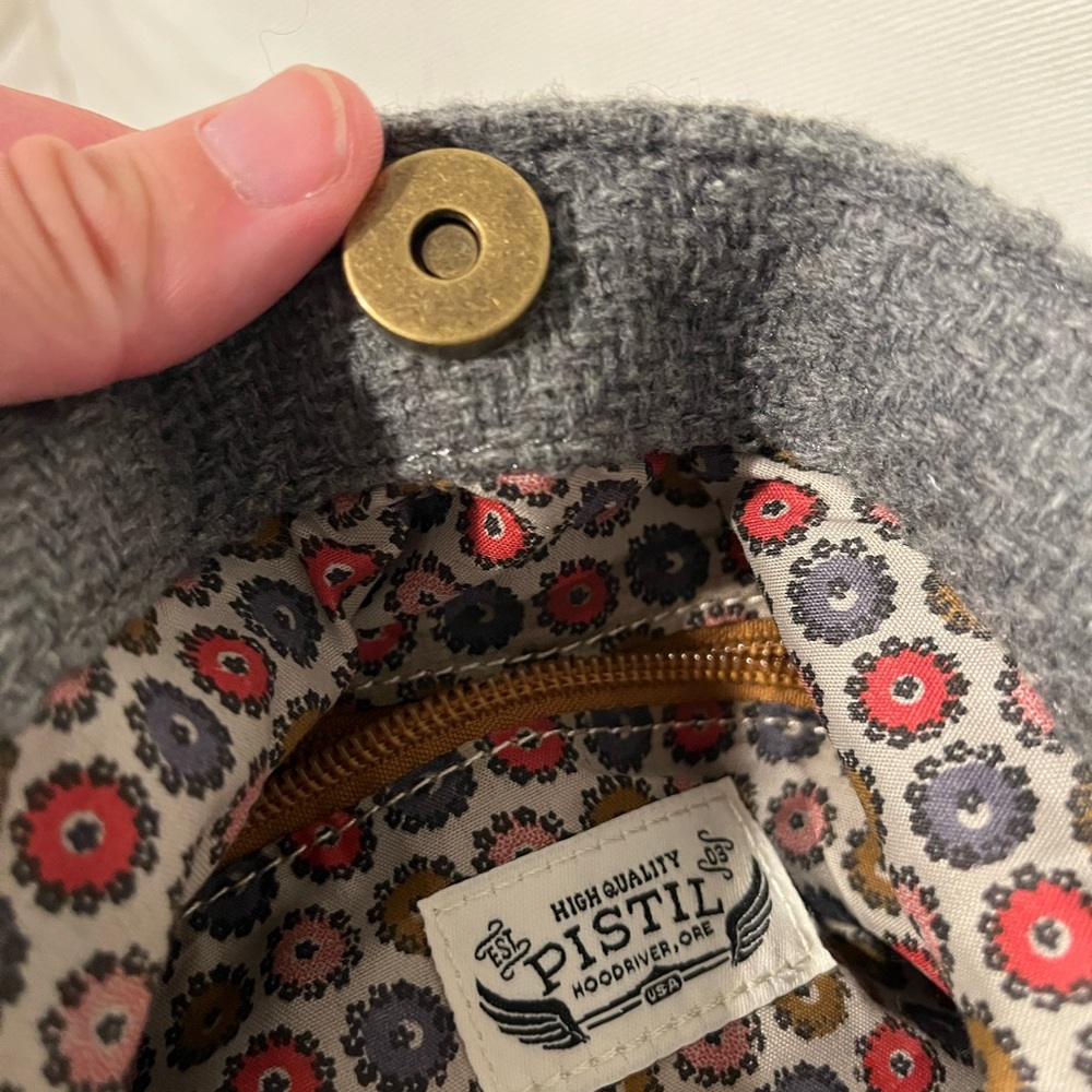 Pistil Gray purse with Floral Interior